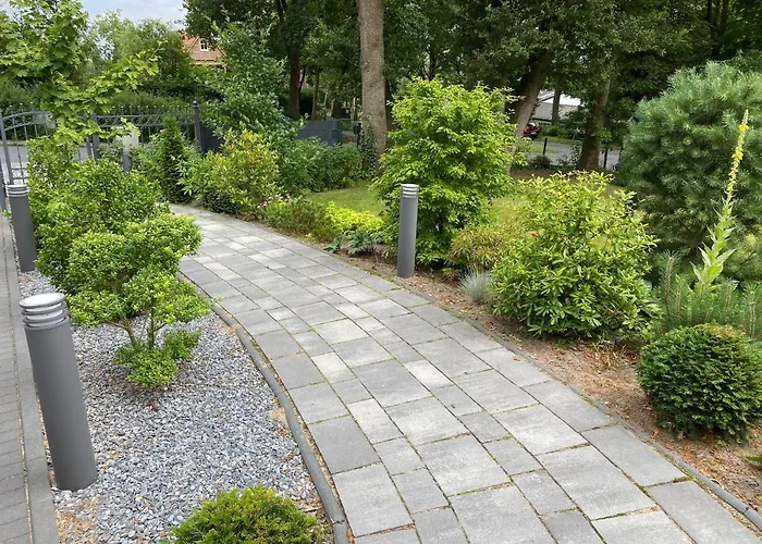 38 Waldweg